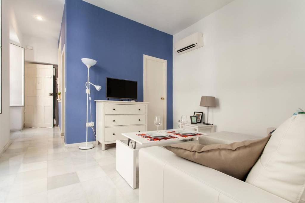 Apartment Hostly Rivero 2b Center-fibre-communal Terrace-parking Optional-cless Sevilla